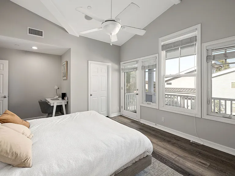 231 Aviation Pl — Photo 39