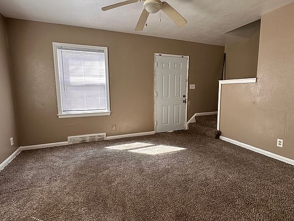 3rd image of 7447 Arleta Blvd