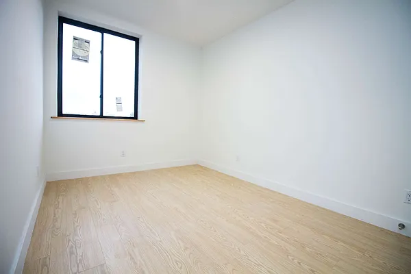 Rented by Nooklyn NYC LLC | media 19