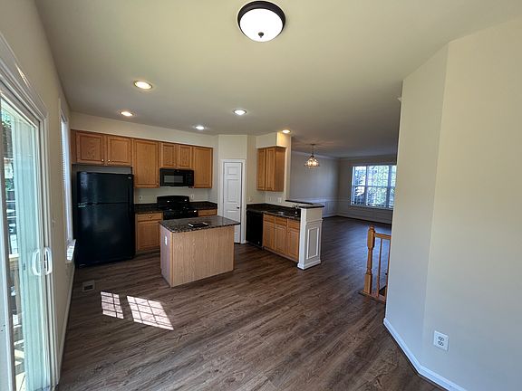 5th image of 5509 Sacramento Mews Pl