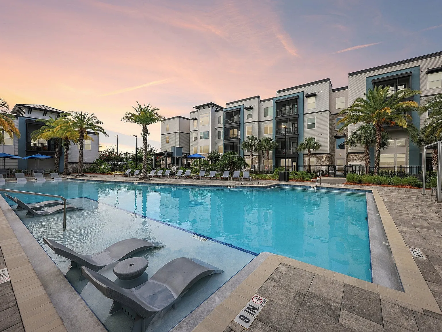 The Addison at Universal Boulevard — Photo 1