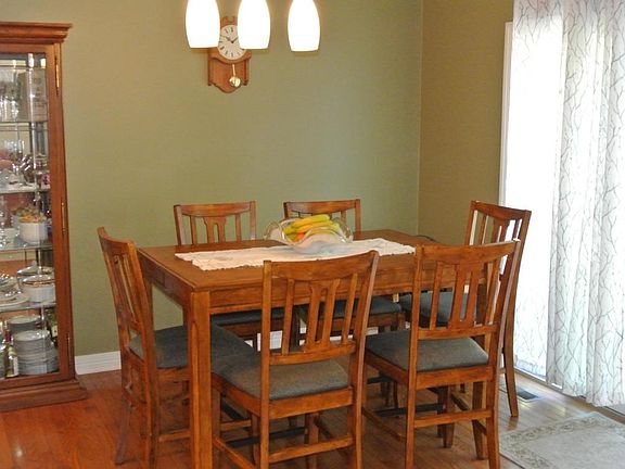 4th image of 2492 Crestview Woods Dr