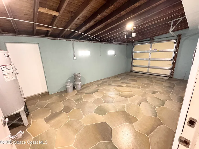 249 Palm Ln — Photo 8