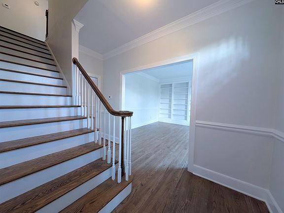 2nd image of 121 Genessee Valley Rd