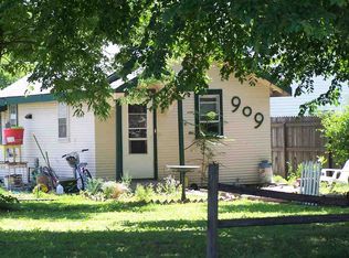 909 W 3rd St, Mccook, NE 69001