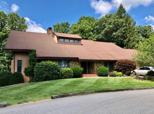 659 Crestview Dr SW, Wise, VA 24293