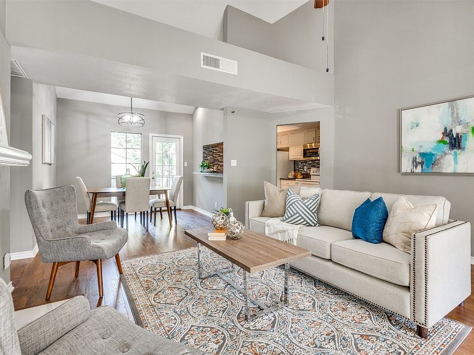 1st image of 3105 San Jacinto St APT 305