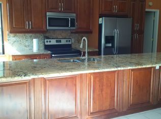 9175 SW 20th St APT B, Boca Raton, FL 33428