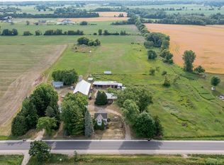 8326 Pioneer Rd, Larsen, WI 54947