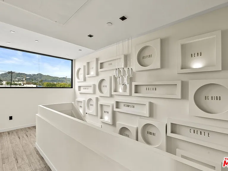 1021 N Ogden Dr #Penthouse 6 — Photo 22