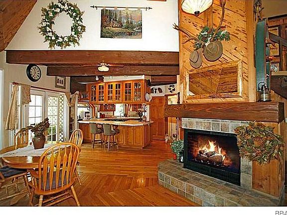 2nd image of 785 Crown Dr