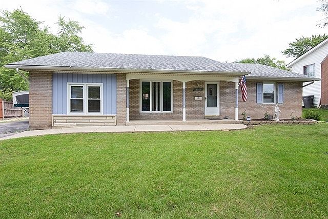 1st image of 8849 S 84th Ct
