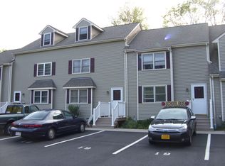 18 Heritage Dr, Medway, MA 02053
