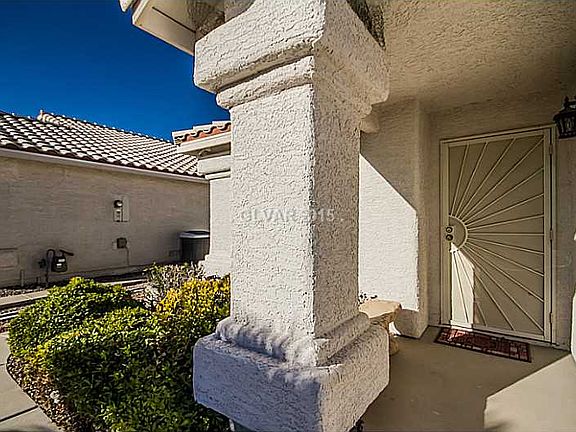 4th image of 5465 White Ash Ct