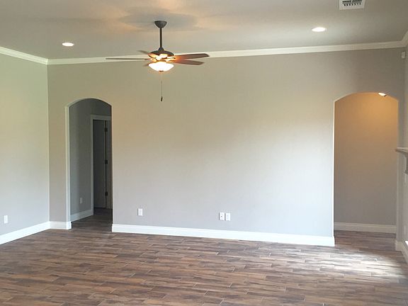 4th image of 1924 Sweetgrass Cir