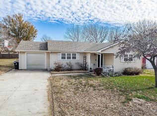 320 Hillside St, El Dorado, KS 67042