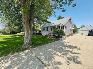 2381 S Garfield Rd, Auburn, MI 48611