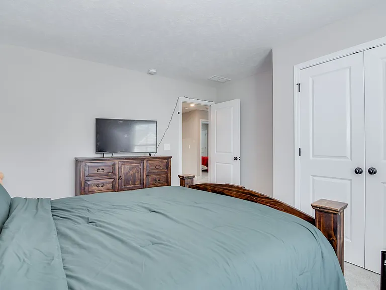 716 Navan Ln — Photo 22