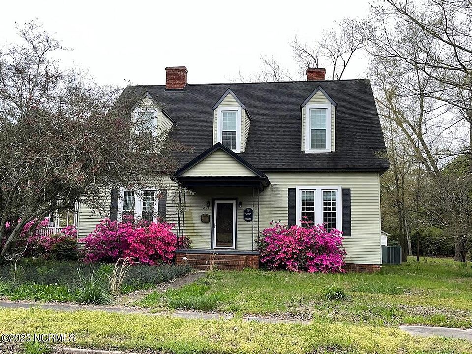 301 W Central St, Maxton, NC 28364 MLS 100378354 Zillow