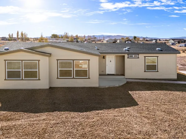 7427 E Alexis Way, Prescott Valley, AZ 86315