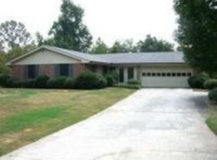 2887 Spring Lake Dr, Buford, GA 30519