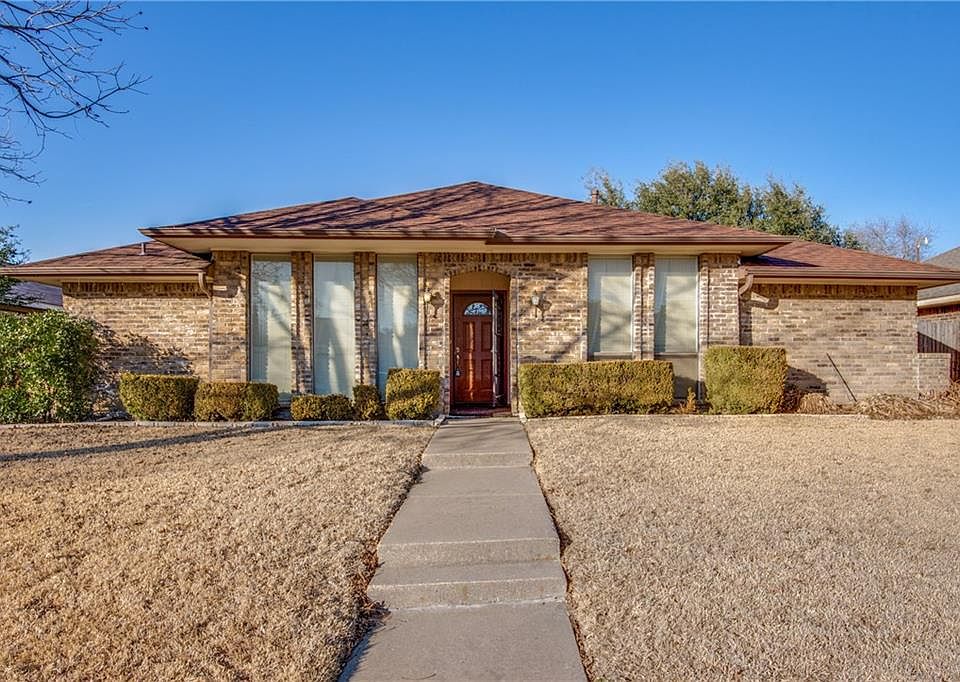 1st image of 1009 Rosewood Pl