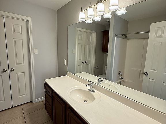 5th image of 8391 Garrett Dr