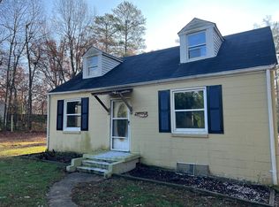 3917 Tarris Ln, Chester, VA 23831