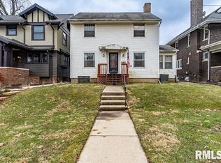 1612 W Columbia Ter, Peoria, IL