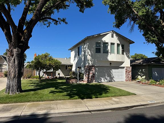 2nd image of 1905 Wildwood Dr