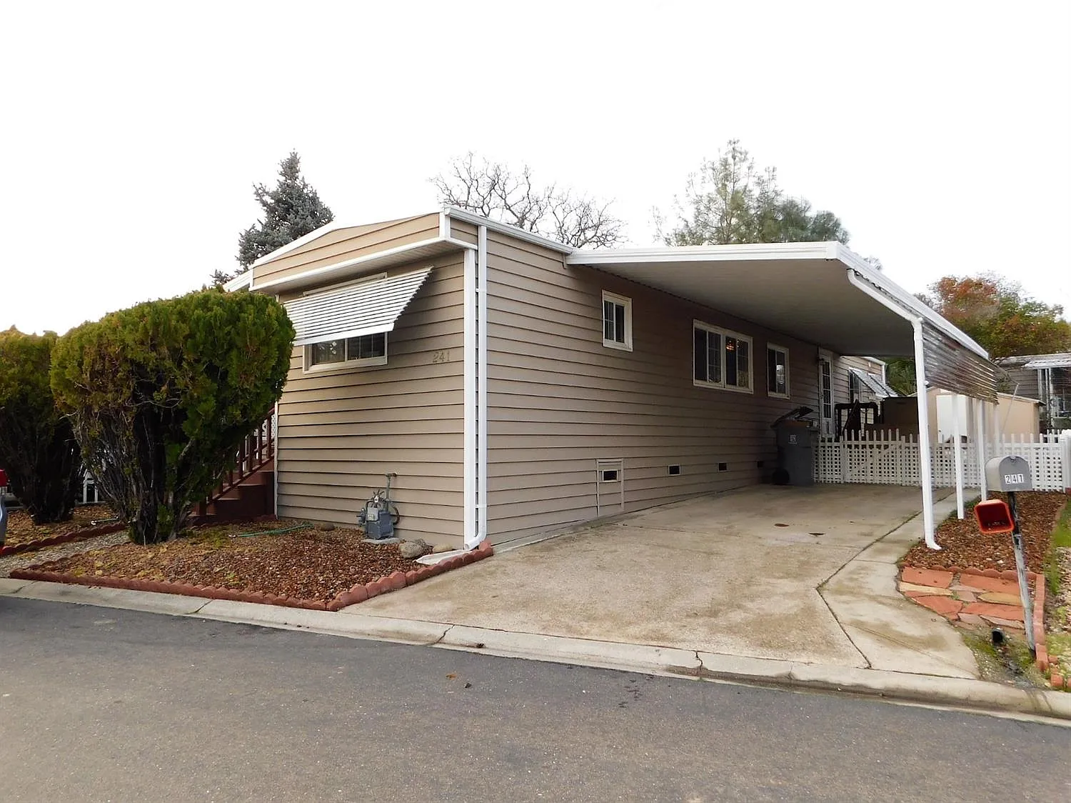 241 Raymond Ln #111 photo 1