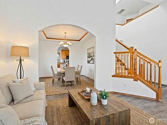 5th image of 1496 Aberdeen Avenue NE