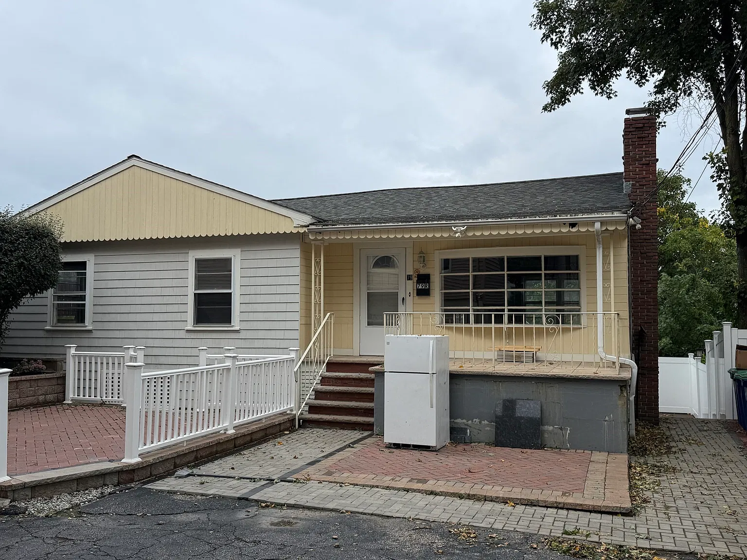 1 bed, 1.0 bath, 1100 sqft, $4,000 — Photo 1