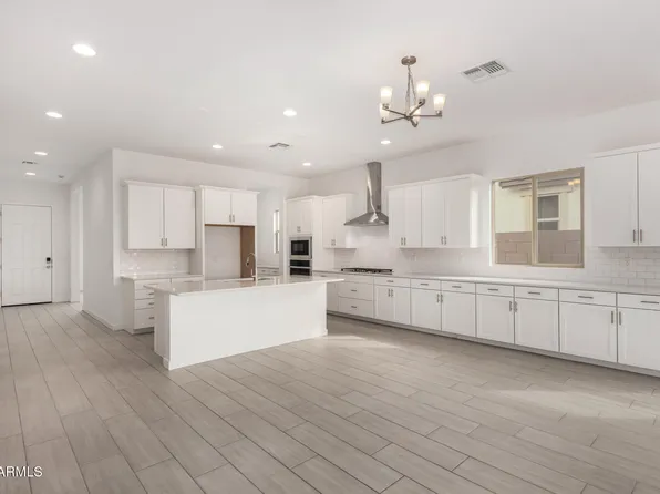 16937 W DESERT Lane, Goodyear, AZ 85338