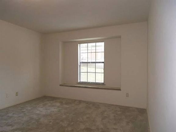 4th image of 5661 Beacon Park Dr #5656
