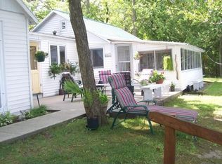 233 W Shore Rd, Grand Isle, VT 05458