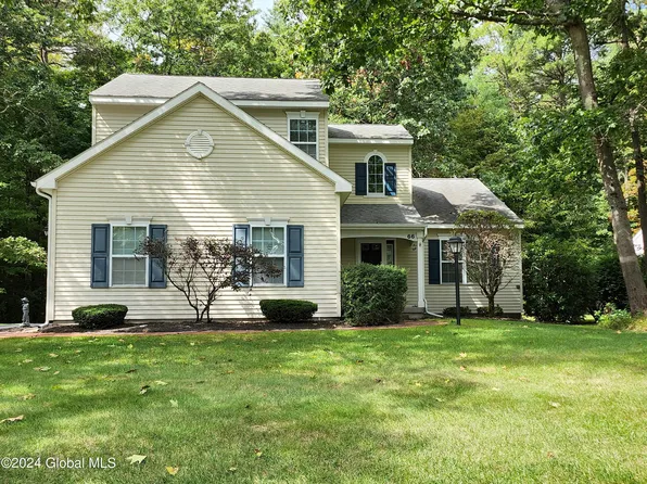 66 Kettles Way, Queensbury, NY 12804