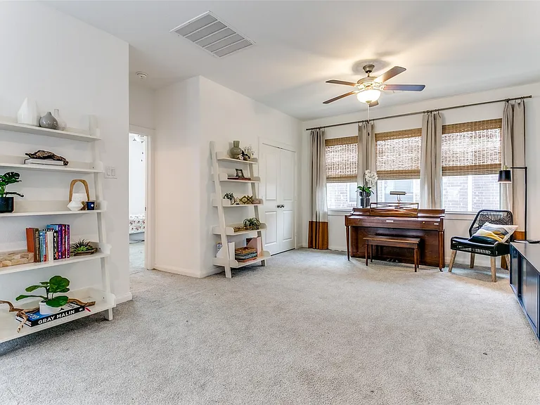 1258 Ocean Breeze Dr — Photo 18