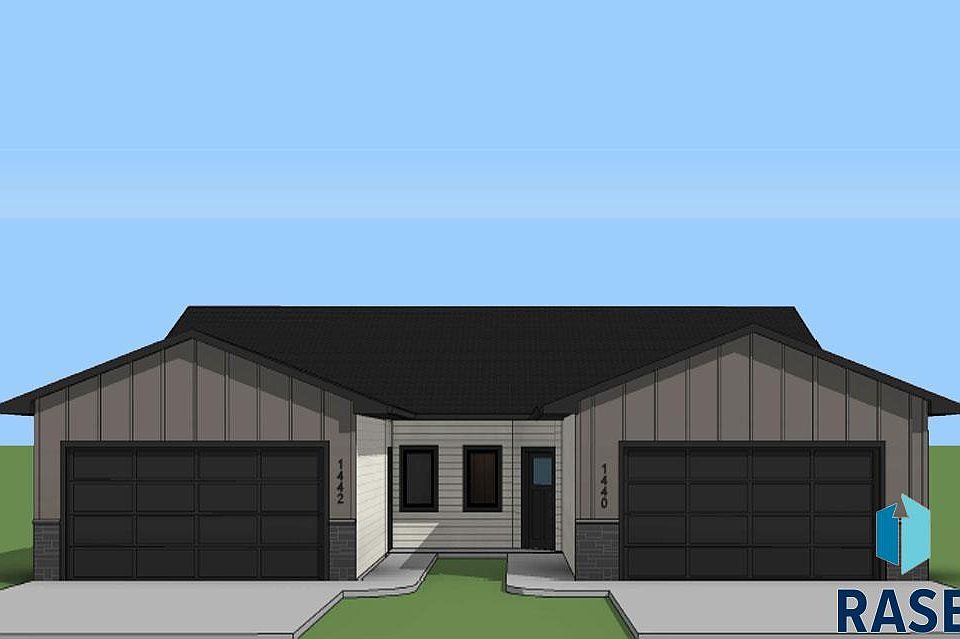 1st image of 1440 Mae Pl N