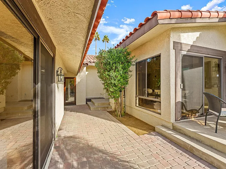 44350 Michigan Ct — Photo 9