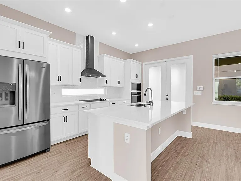 10205 Pearson Ave — Photo 6