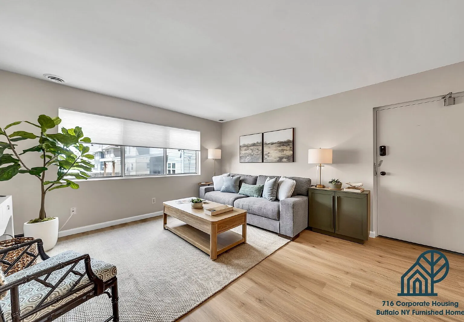 2 bed, 1.0 bath, 800 sqft, $2,450 — Photo 3