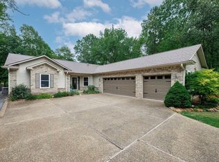 81 Cifuentes Way, Hot Springs Village, AR 71909