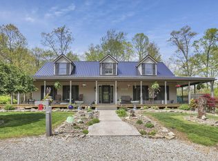 3615 Dragoo Rd, Nashport, OH 43830