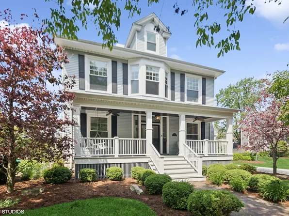 514 N Ashland Ave, La Grange Park, IL 60526