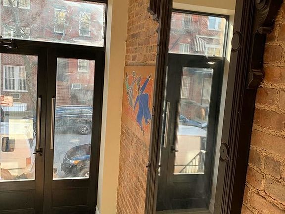 5th image of 259 Hewes St #2