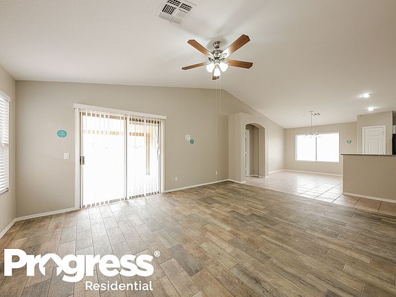 3rd image of 2516 N 114th Ave