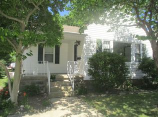 1947 Paul St, Ottawa, IL 61350