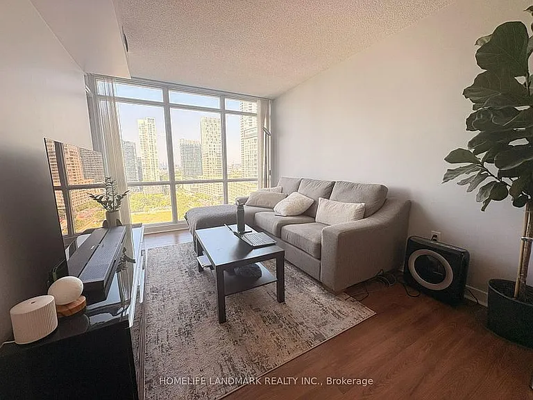 15 Fort York Blvd W #2001 — Photo 36