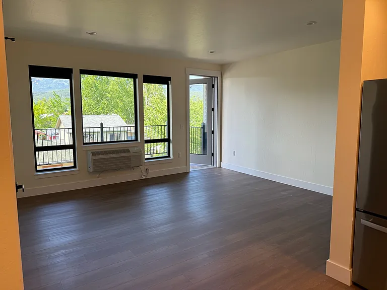 105 Colorado Ave #303 — Photo 13